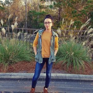 Meet your Posher, Rebecca